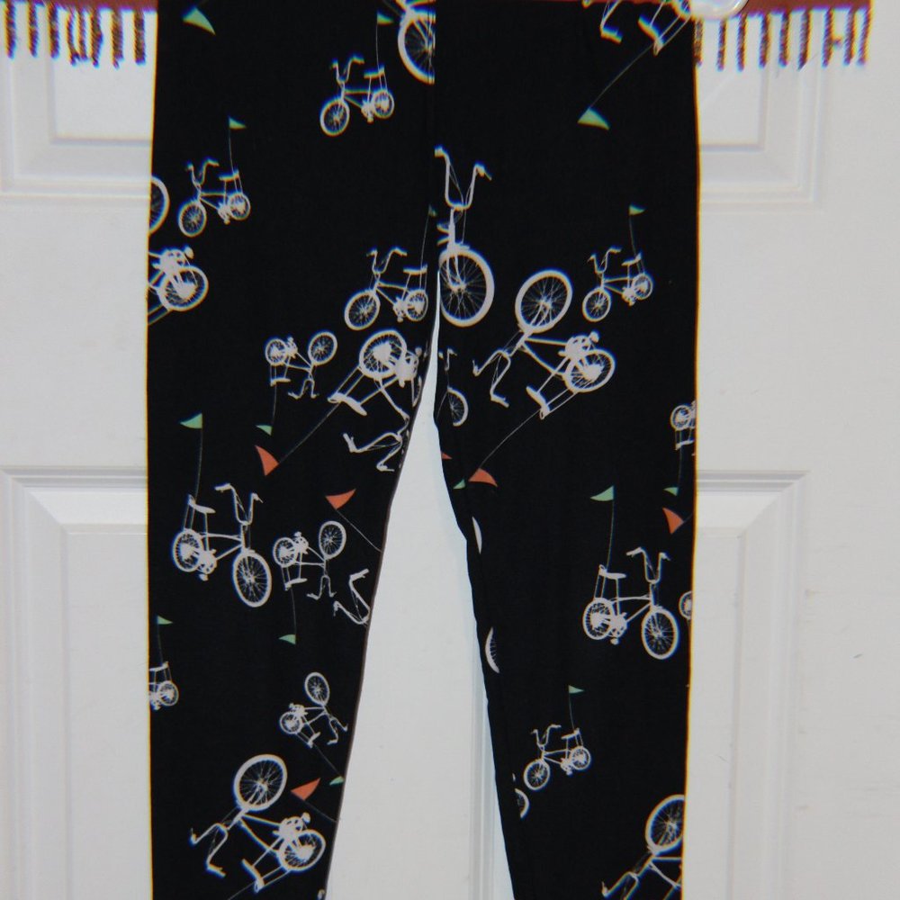 LulaRoe ONESIZE Bike Design Leggings